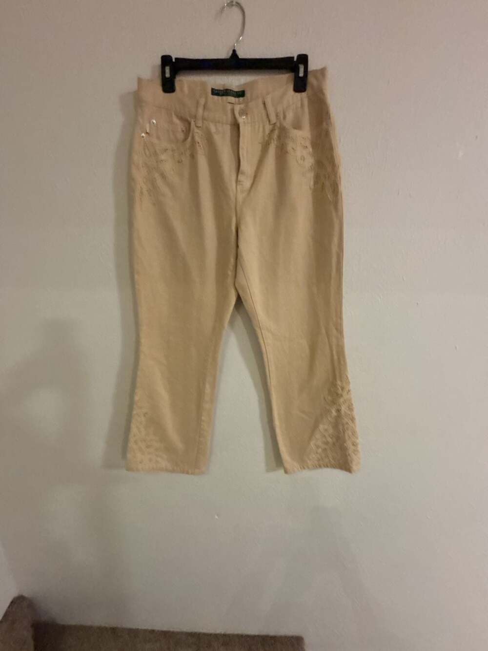 Lauren Jeans Co. Ralph Lauren Petite Size 10P Beige Cropped Jeans with Lace Croc